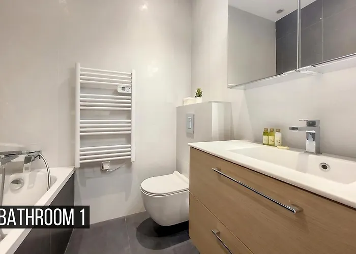 Nestor&jeeves - Madagascar - 3 Chambres, Centre-ville